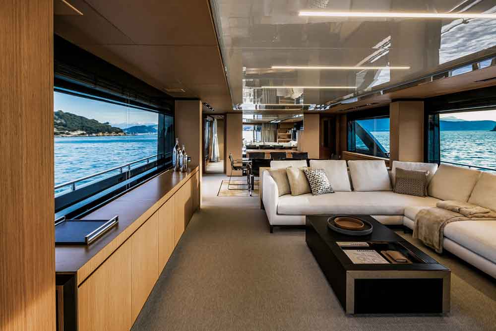 RIVA 100' CORSARO
