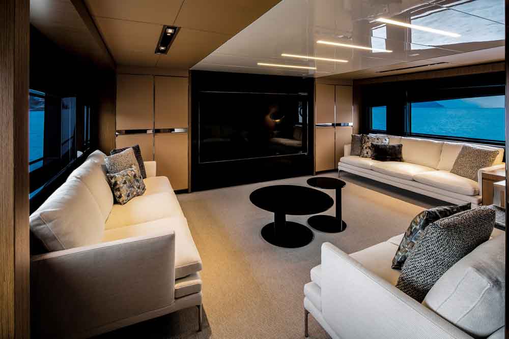 RIVA 100' CORSARO